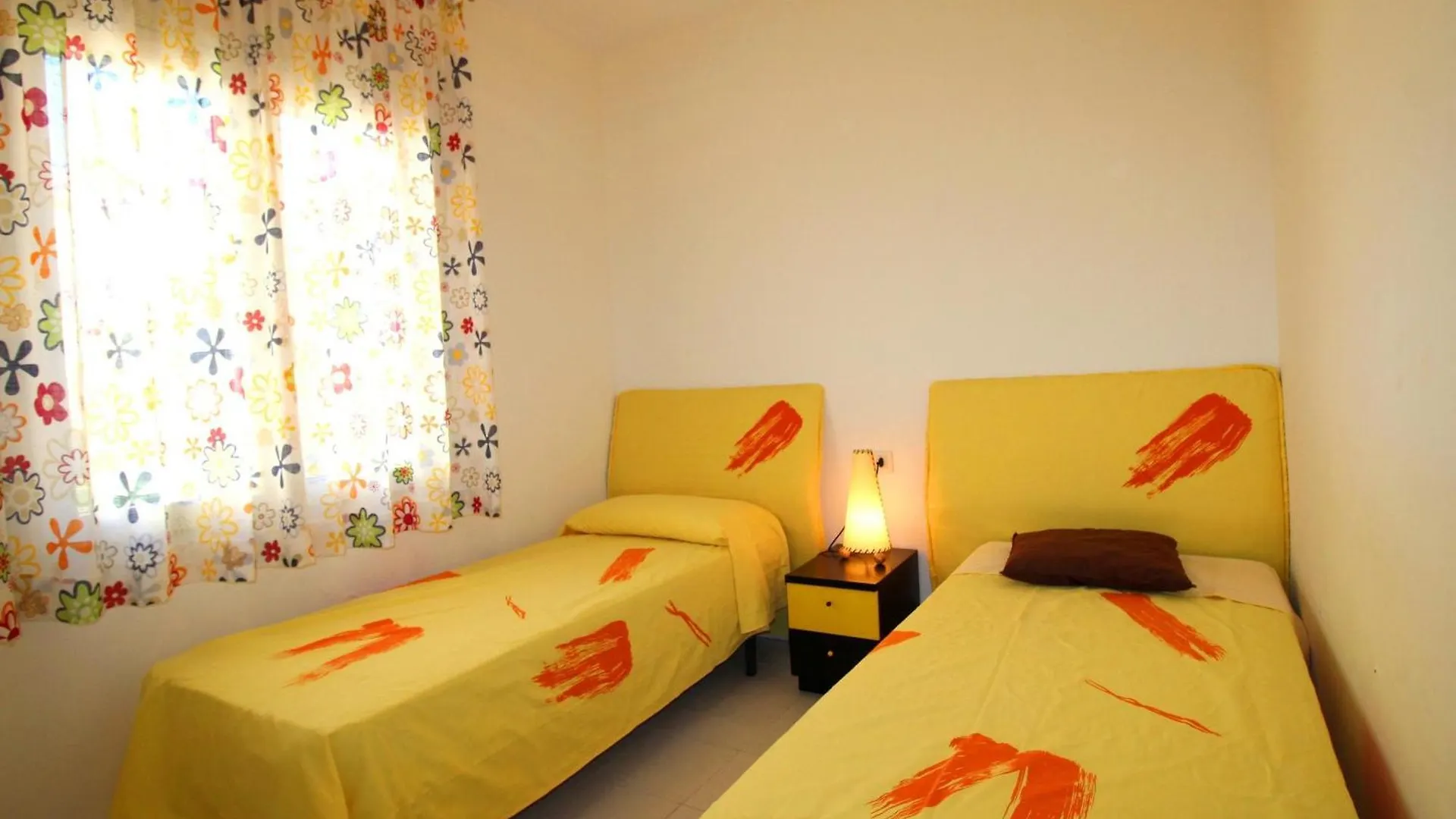 Mimoses V - Apartamento En Planta Baja Con Gran Terraza, Muy Cerca De Playa De Arena. - Es-228-65 Llança
